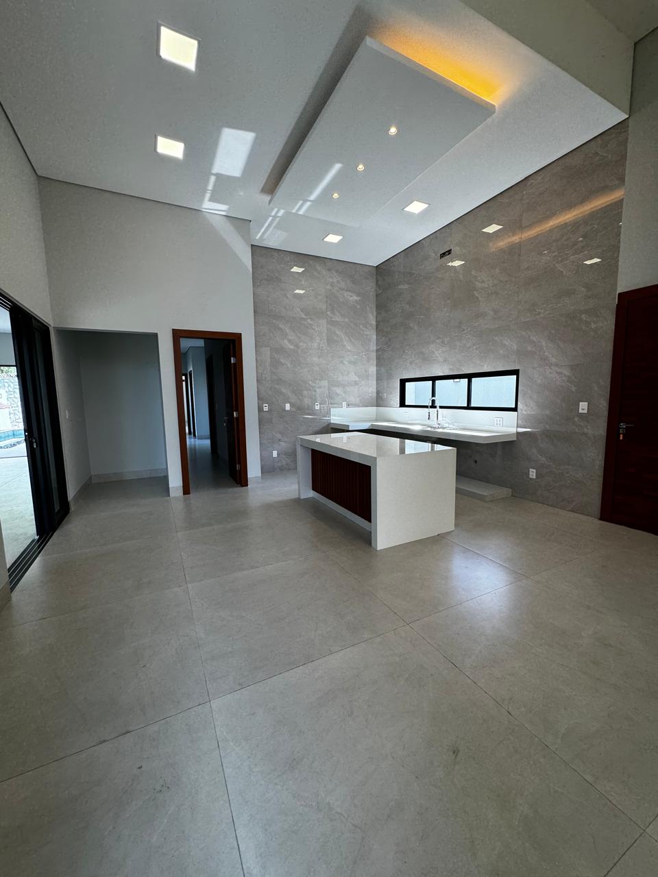 VENDO EXCELENTE CASA NO CONDOMÍNIO VEREDAS